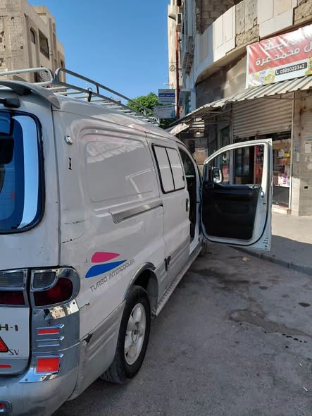هيونداي H-1 2002 - صورة 5