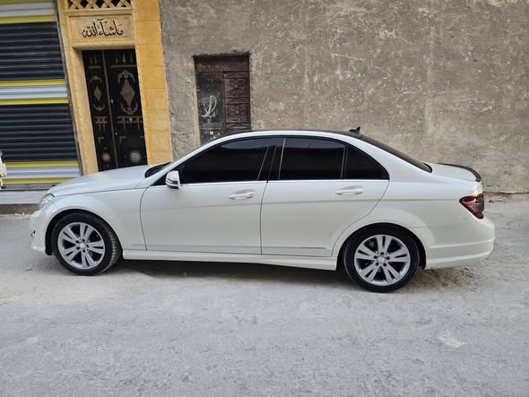 مرسيدس C220 2011 - صورة 5