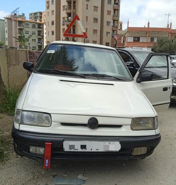 سكودا Pickup 1998 - صورة 1