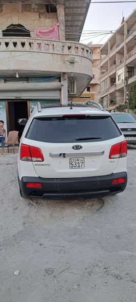 كيا سيرنتو 2011 - صورة 2