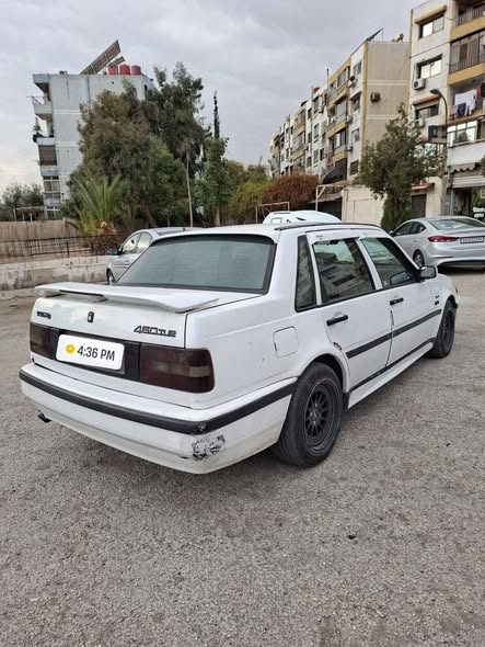 فولفو 440 1993 - صورة 2