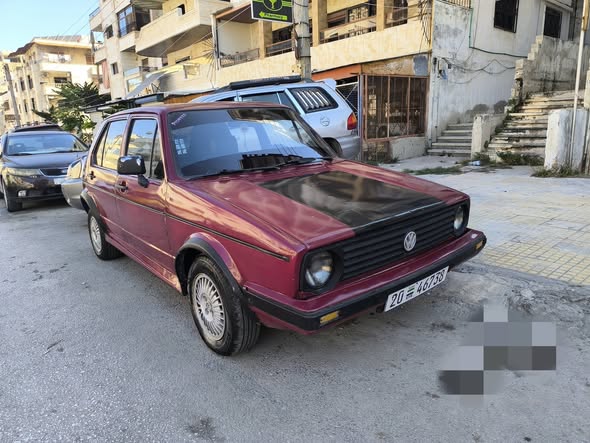 فولكس فاجن كولف 1976 - صورة 2