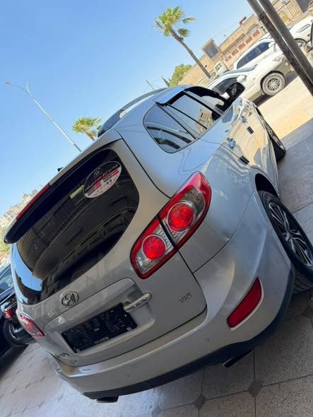 هيونداي سنتافي 2011 - صورة 4