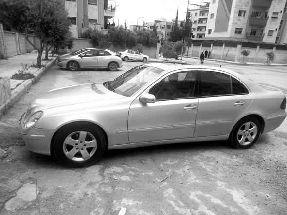مرسيدس E220 2005 - صورة 4