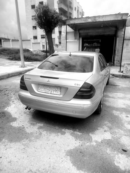مرسيدس E220 2005 - صورة 5