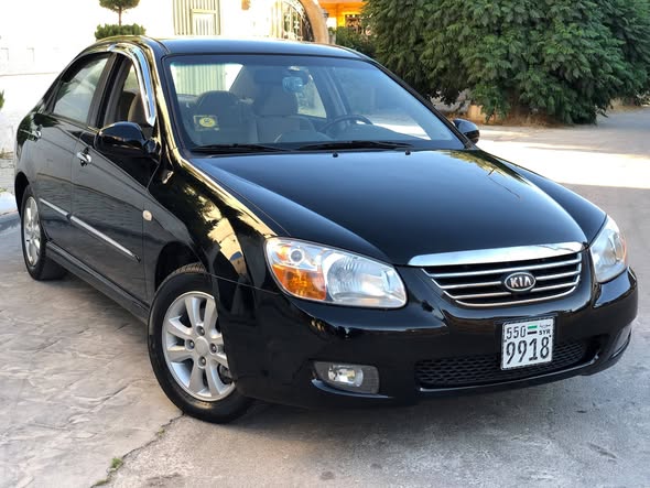 كيا سيراتو 2007 - صورة 1