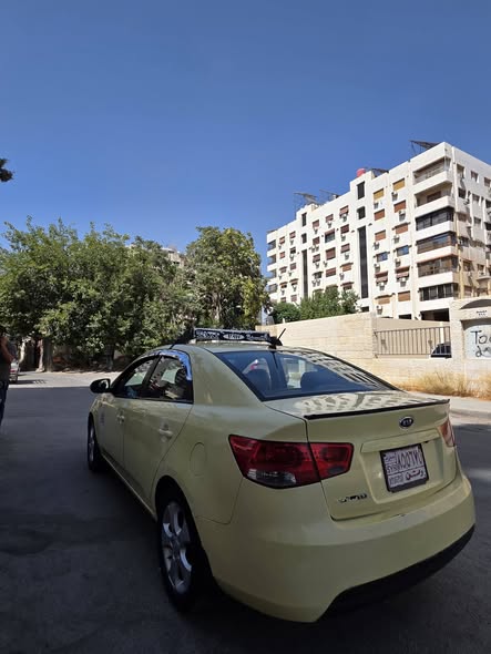 كيا فورتي 2010 - صورة 4