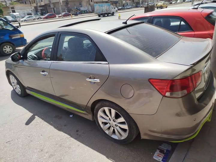 كيا فورتي 2010