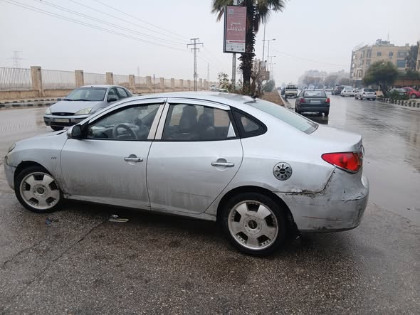 هيونداي افانتي 2008 - صورة 4