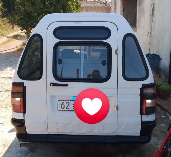 سكودا كرت 2000