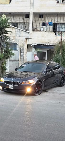 بي ام 528i 2011 - صورة 3