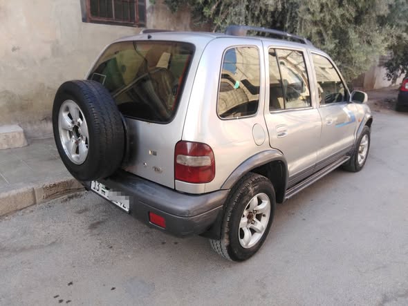كيا سبورتاج 2001 - صورة 1