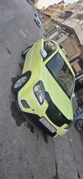 كيا ريو 2011 - صورة 1