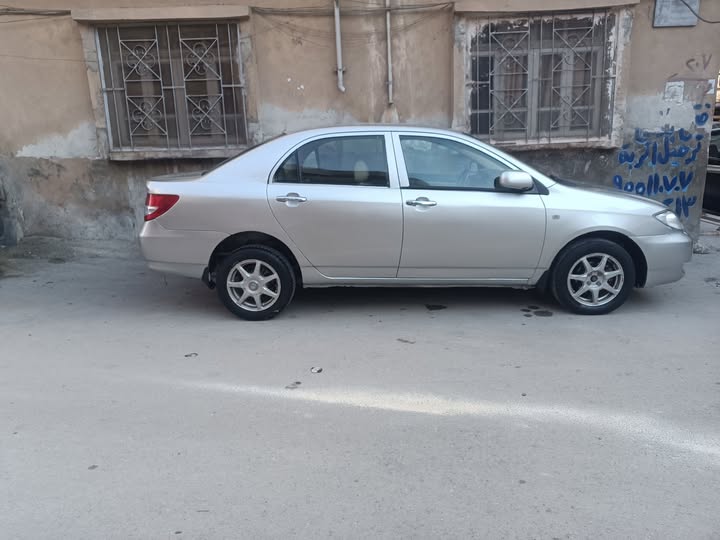 بي واي دي F3 2011