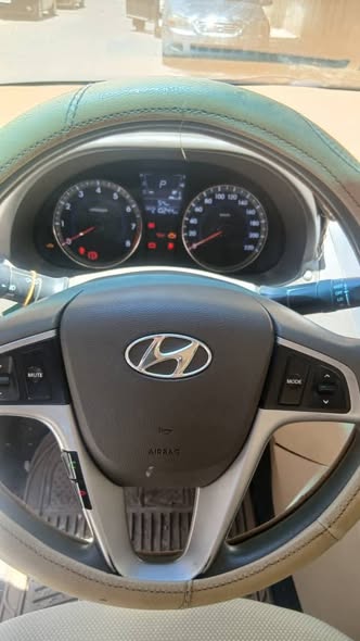 هيونداي اكسنت 2015 - صورة 1