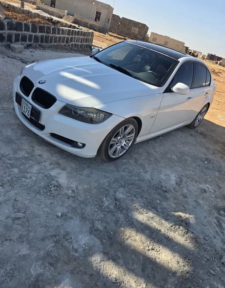 بي ام دبليو 3 Series 2011 - صورة 1