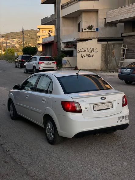 كيا ريو 2010 - صورة 4