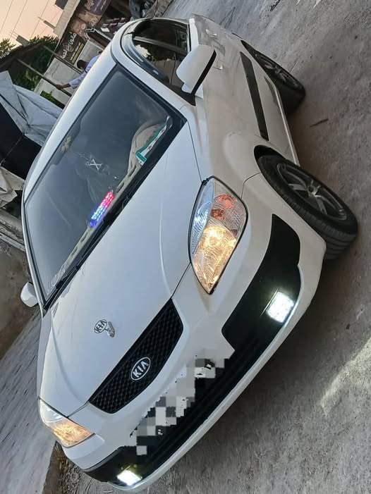 كيا ريو 2008