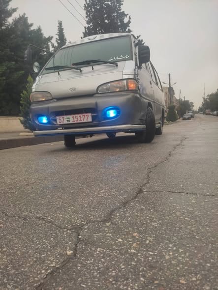 هونداي H-1 2001 - صورة 4