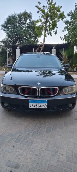 بي إم دبليو 740 2008 - صورة 1