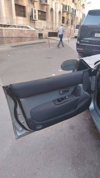مازدا 929 1993 - صورة 5
