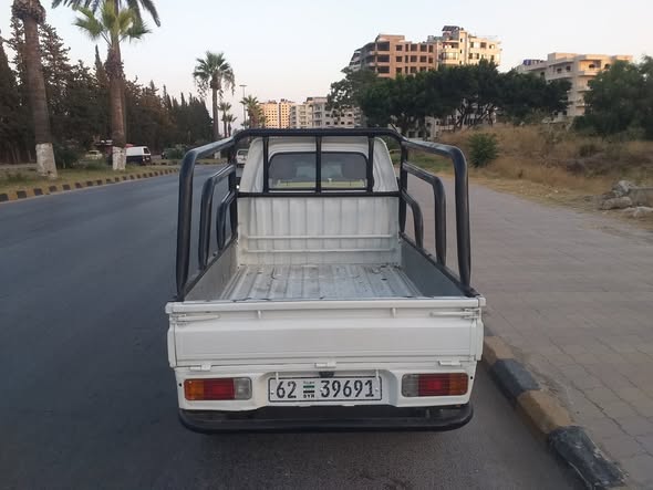 آسيا تاونر 1995 - صورة 3