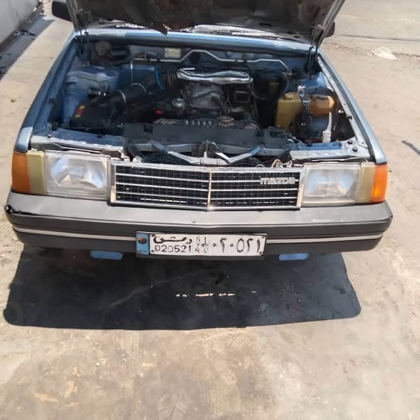 مازدا 929 1983 - صورة 1