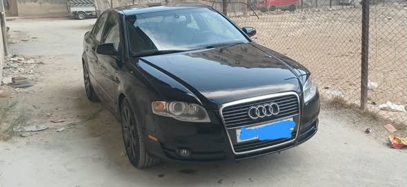 أودي A4 2005 - صورة 1