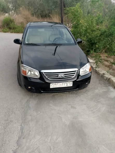 كيا سيراتو 2008 - صورة 1