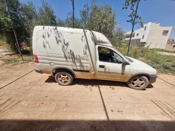 أوبل كومبو 2004 - صورة 2