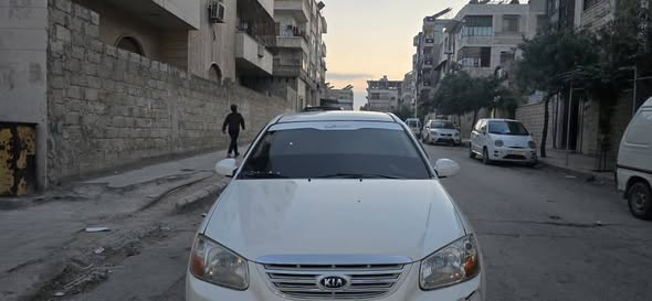 كيا سيراتو 2008 - صورة 4