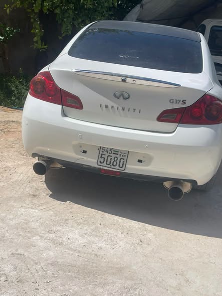 انفنيتي G37 2010 - صورة 2