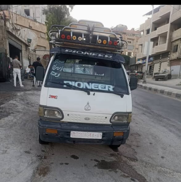 كيا تاونر 2002 - صورة 3