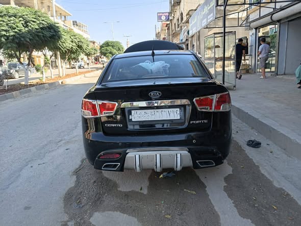 كيا فورتي 2010 - صورة 1