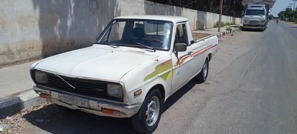 نيسان 1200 1993 - صورة 1