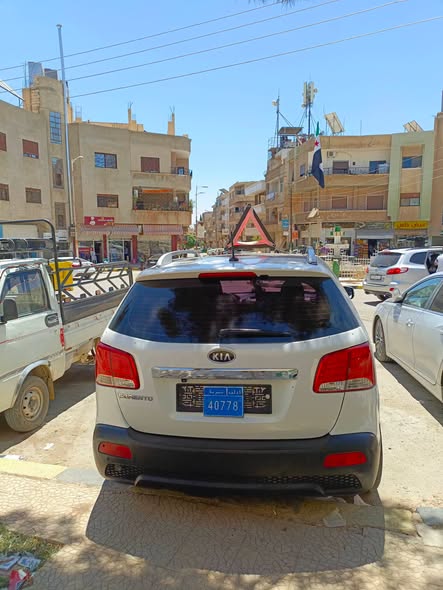 كيا سورنتو 2012 - صورة 4