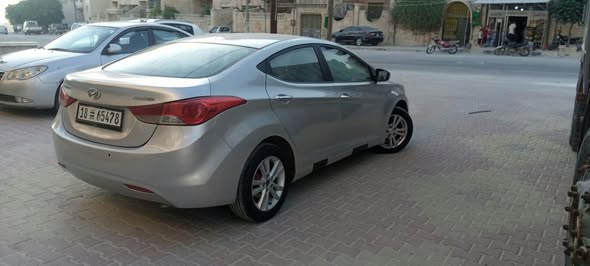هيونداي إلنترا 2011 - صورة 3