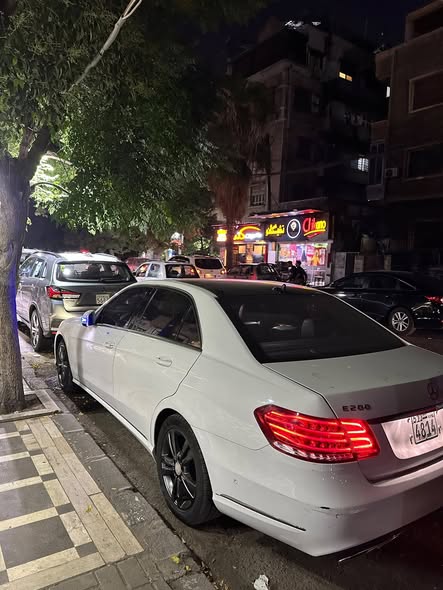 مرسيدس E200 2015 - صورة 1
