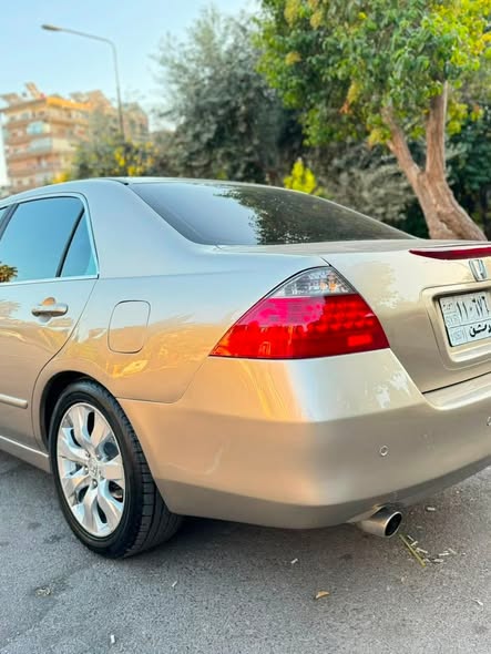 هوندا أكورد 2007 - صورة 5