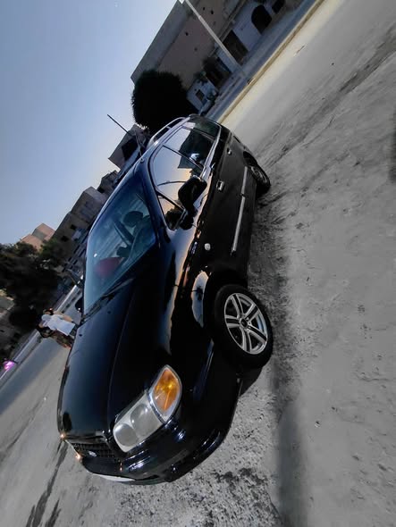 هونداي تراجيت 2004 - صورة 4
