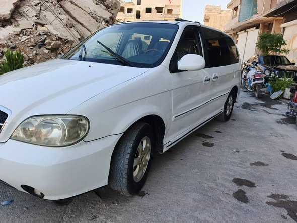 كيا سيدونا 2005 - صورة 5