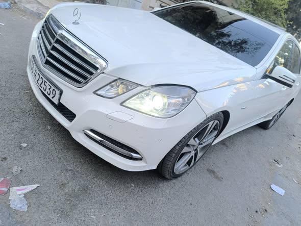 مرسيدس E220 2011 - صورة 1
