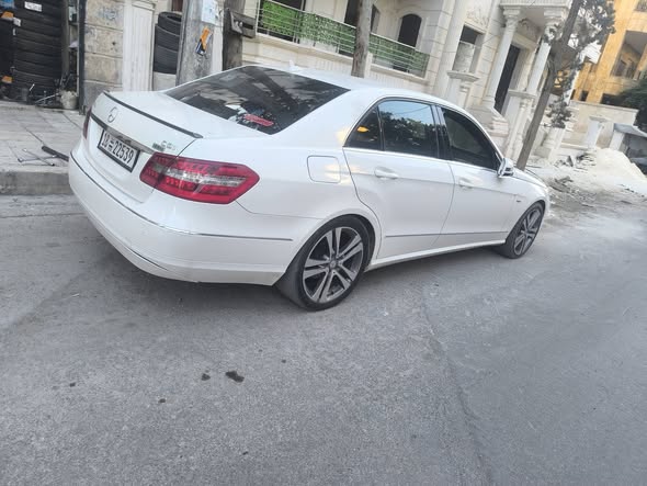 مرسيدس E220 2011 - صورة 2