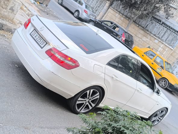 مرسيدس E220 2011 - صورة 4