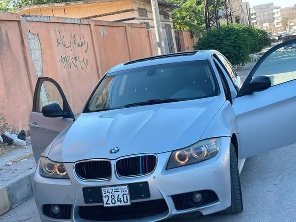 بي ام دبليو 320 2010 - صورة 1