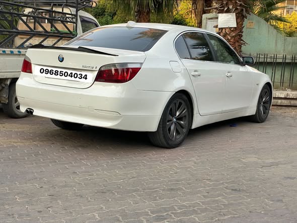 بي إم دبليو 523i 2007 - صورة 1