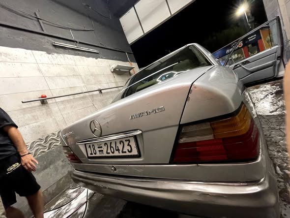 مرسيدس E220 1993 - صورة 3