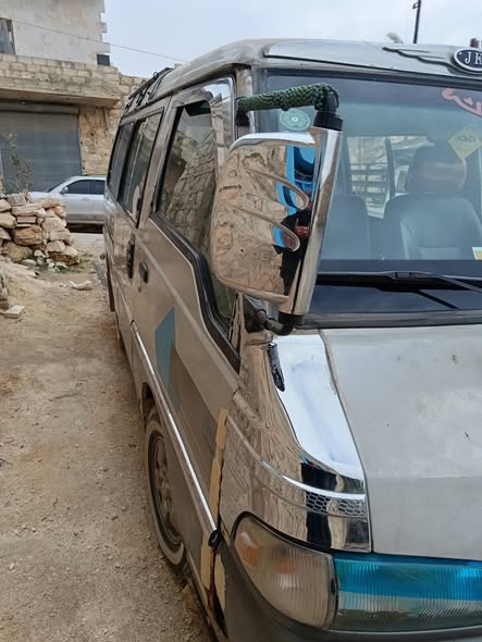 هونداي H-1 1996 - صورة 1