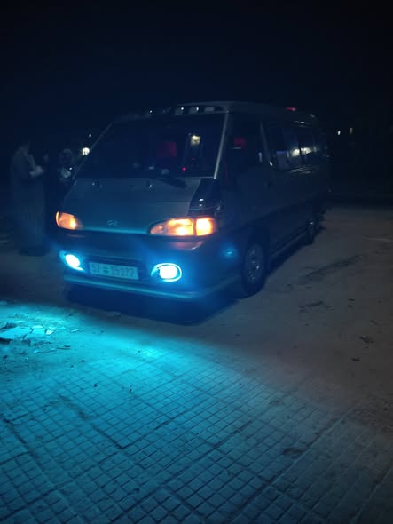 هونداي H-1 2001 - صورة 3