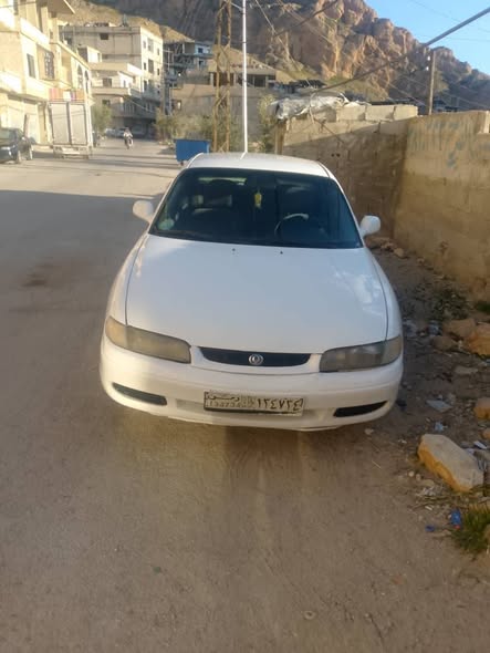 مازدا 626 1995 - صورة 1